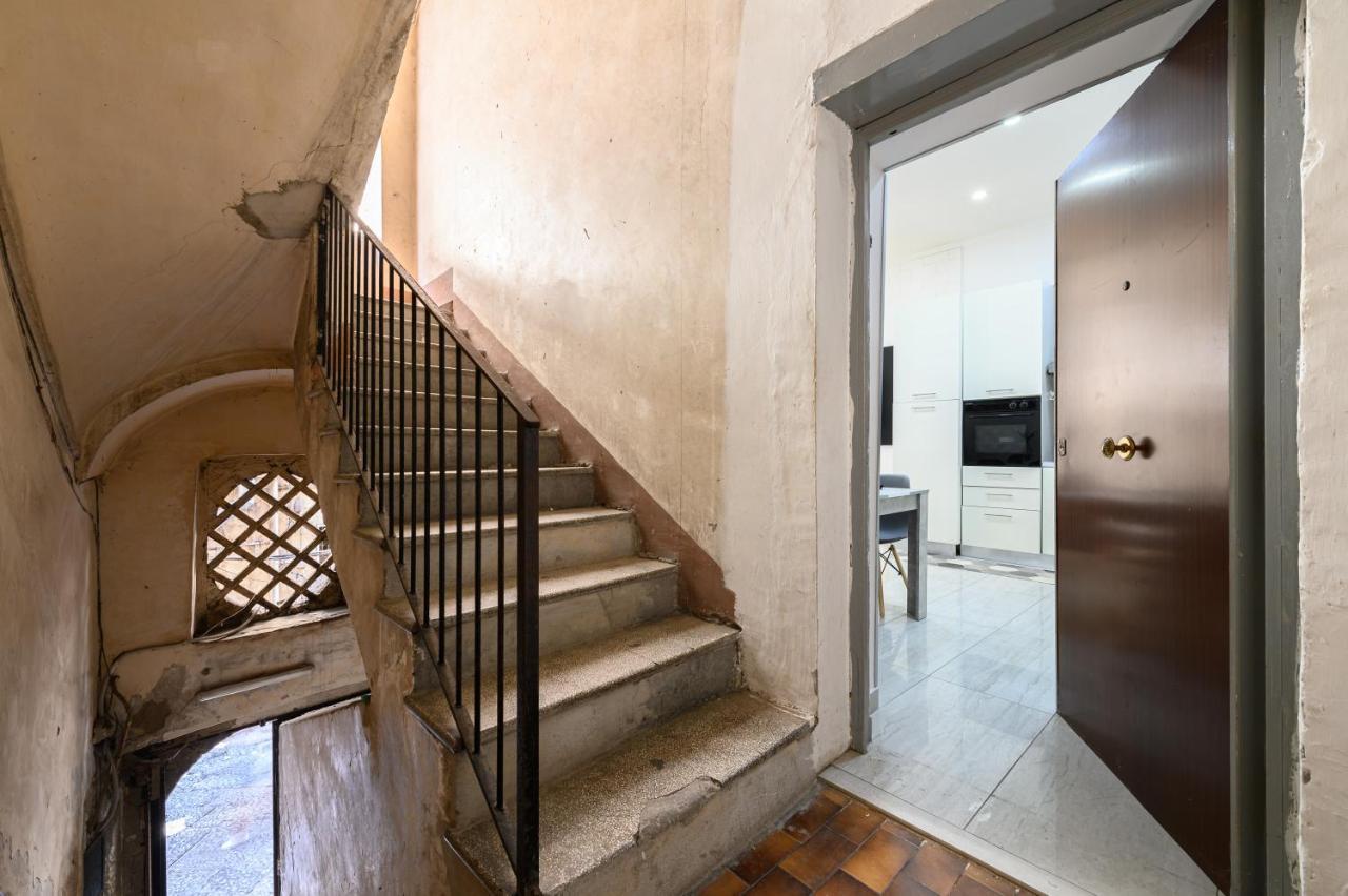 Manu Family House Apartment เนเปิลส์ ภายนอก รูปภาพ